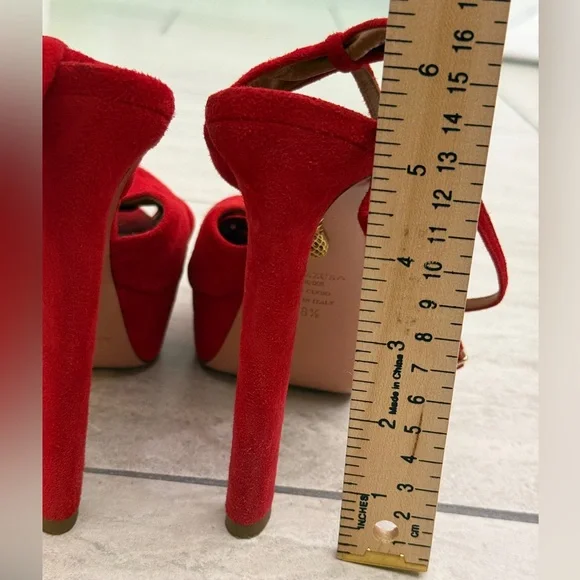 Aquazzura - Cherry Red Suede Knotted Stacked Heels - size 38.5 - Gorgeous